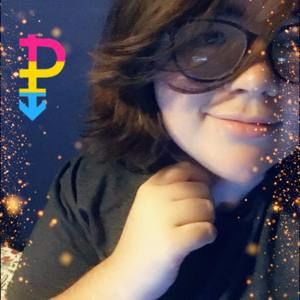 Meet your Posher, Carolyne